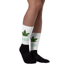 Load image into Gallery viewer, 420 Socks - iGAME Clothing